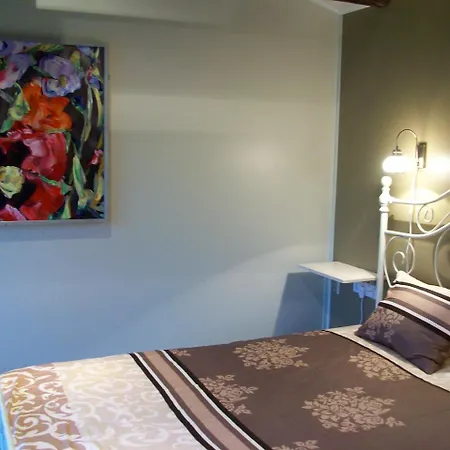 Kelluka House 3* Parispea