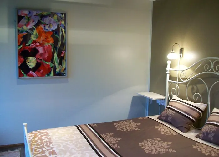 Kelluka House 3* Parispea